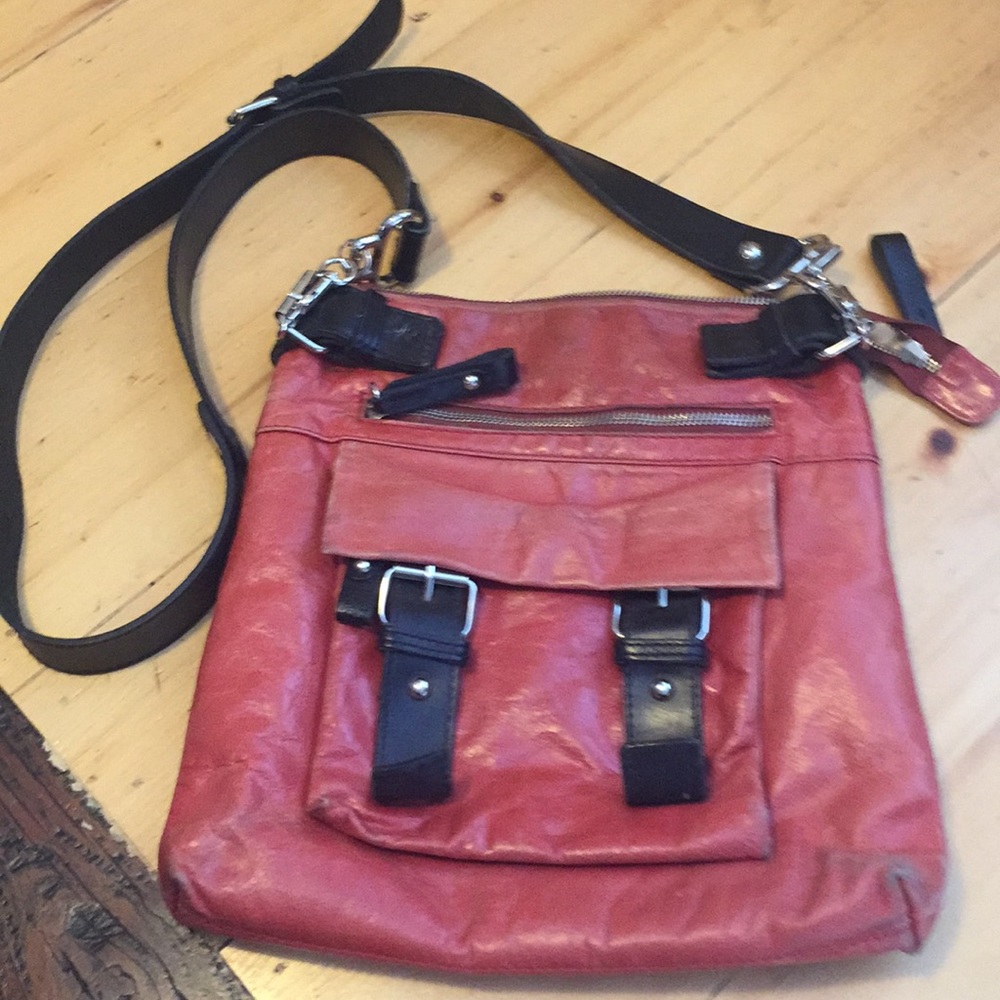 Yano leather purse